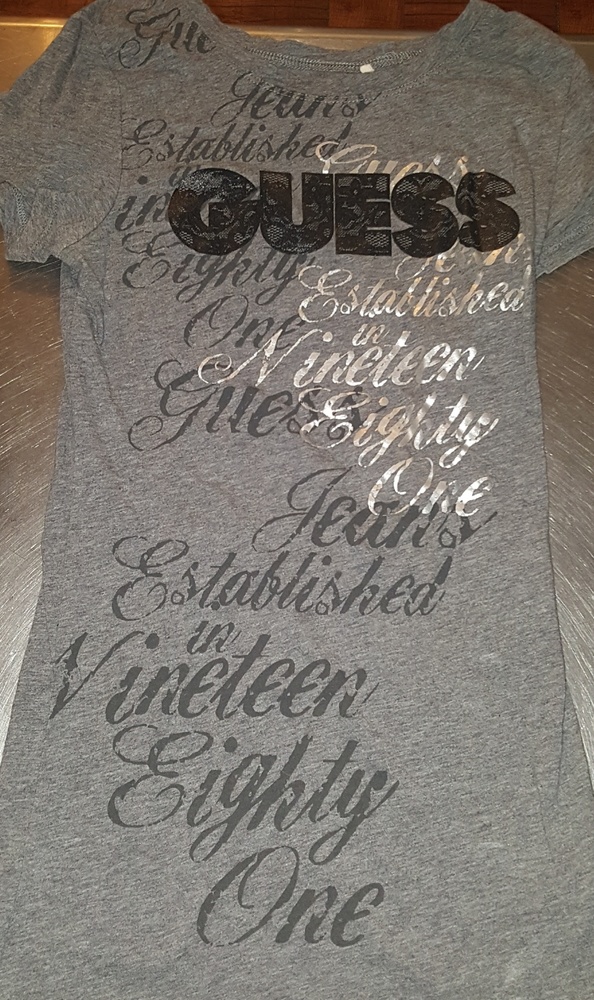 Guess t- shirt